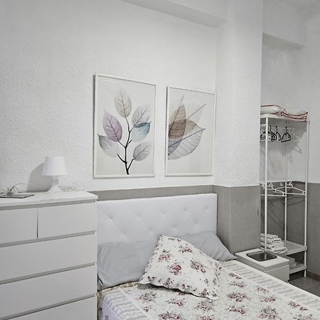 Habitacion En Casa De Familia "Valenciabonita" Exteriör bild