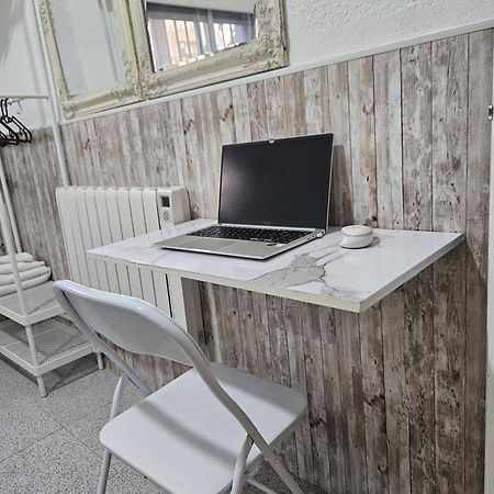 Habitacion En Casa De Familia "Valenciabonita" Exteriör bild