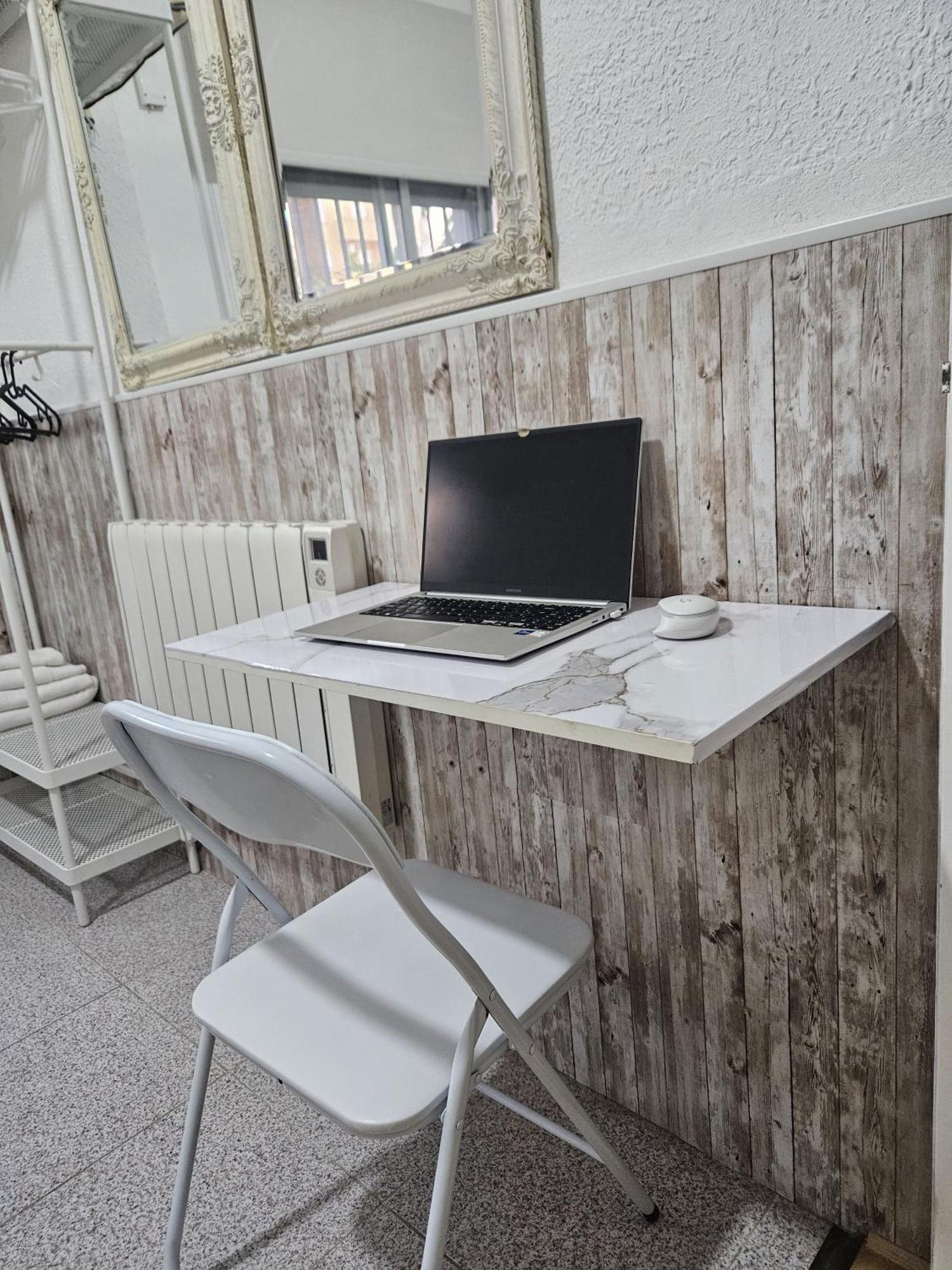 Habitacion En Casa De Familia "Valenciabonita" Exteriör bild